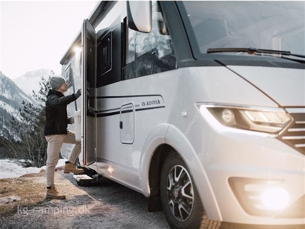 Adria Sonic SUPREME 700 DL