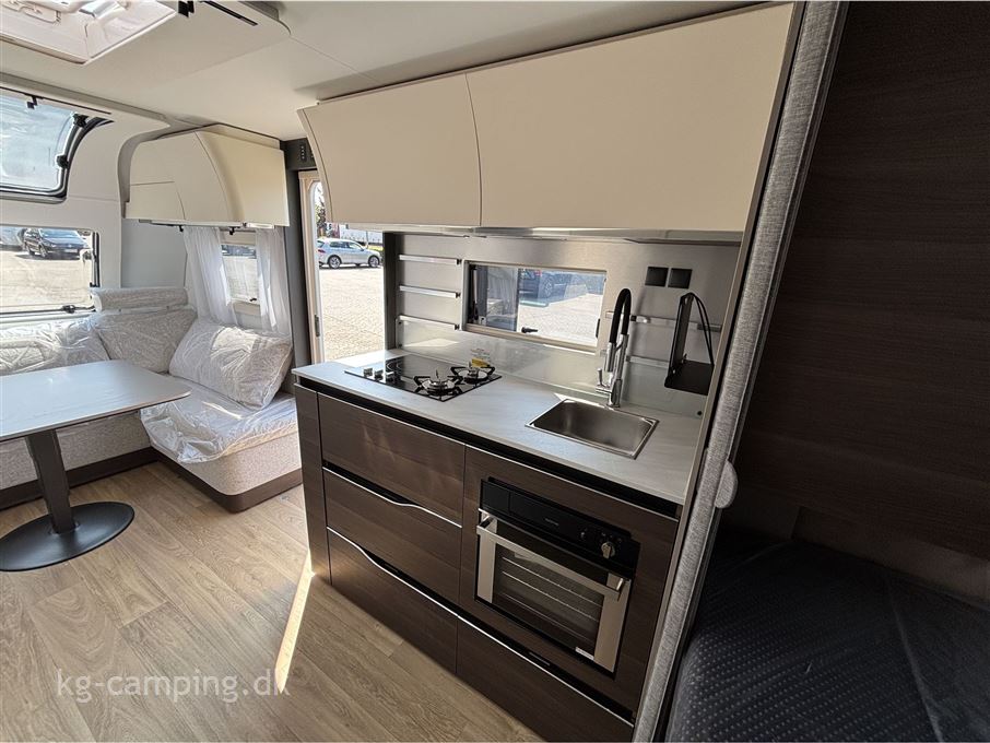 Adria Alpina 583 UL
