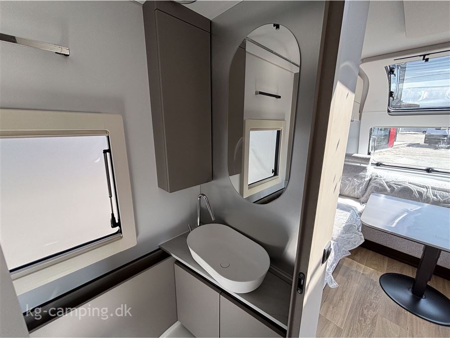 Adria Alpina 583 UL