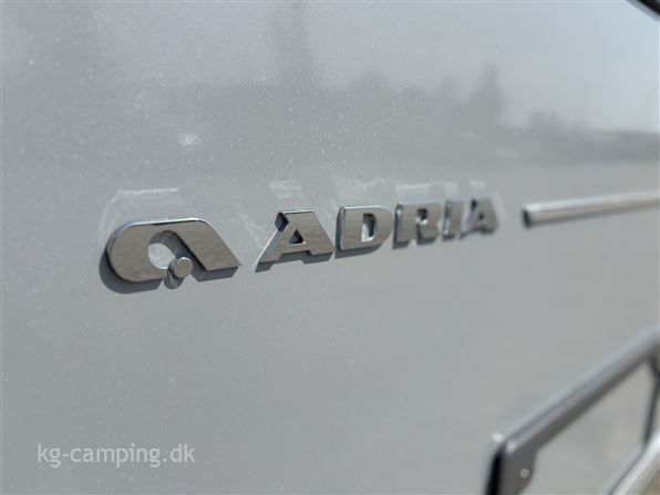 Adria Alpina 583 UL