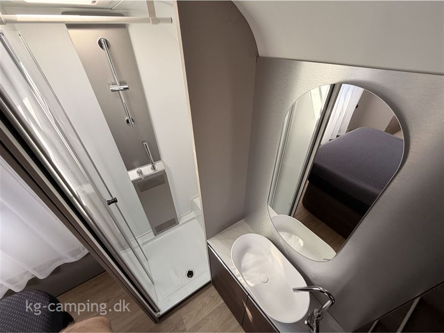 Adria Alpina 663 HT Twin