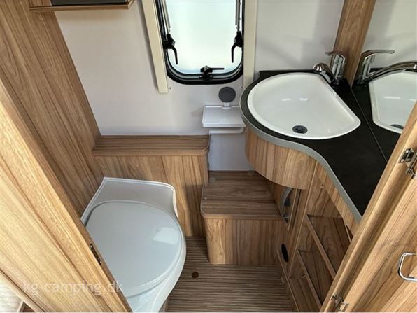 Hymer Eriba Feeling 425 EFE