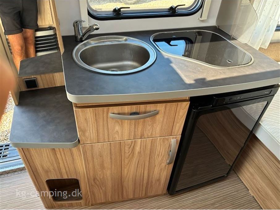 Hymer Eriba Feeling 425 EFE