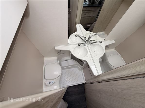 Caravelair Antares 470