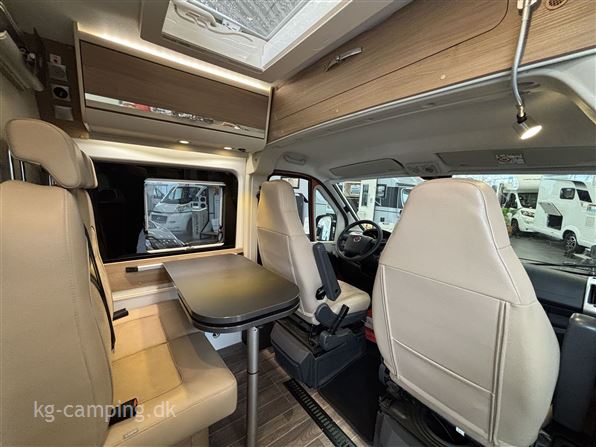Adria Twin 600 SLT