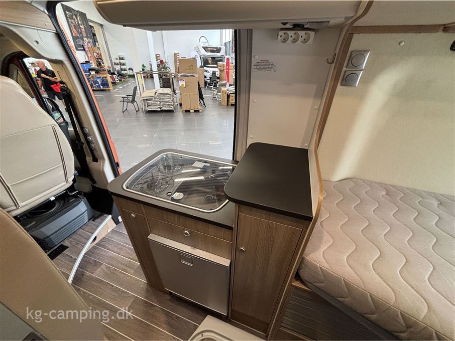 Adria Twin 600 SLT