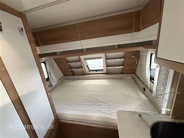 Hobby De Luxe 440 SF