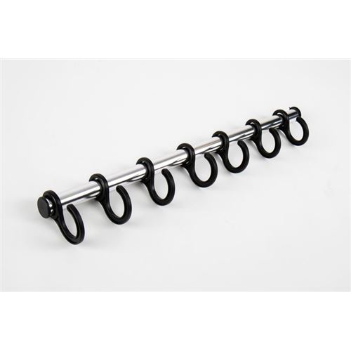 Garderobestang i metal M/ 5 kroge