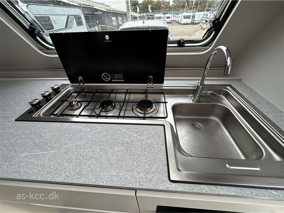 Adria Adora 613 HT