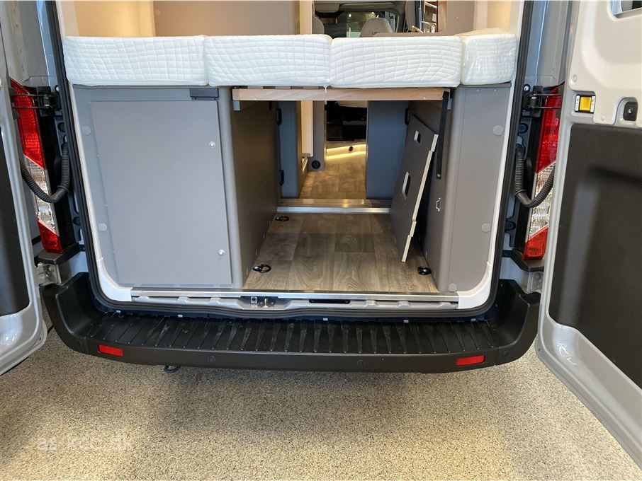 LMC Innovan 590 Active Automat gear