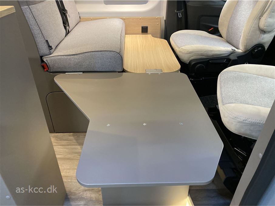 LMC Innovan 590 Active Automat gear