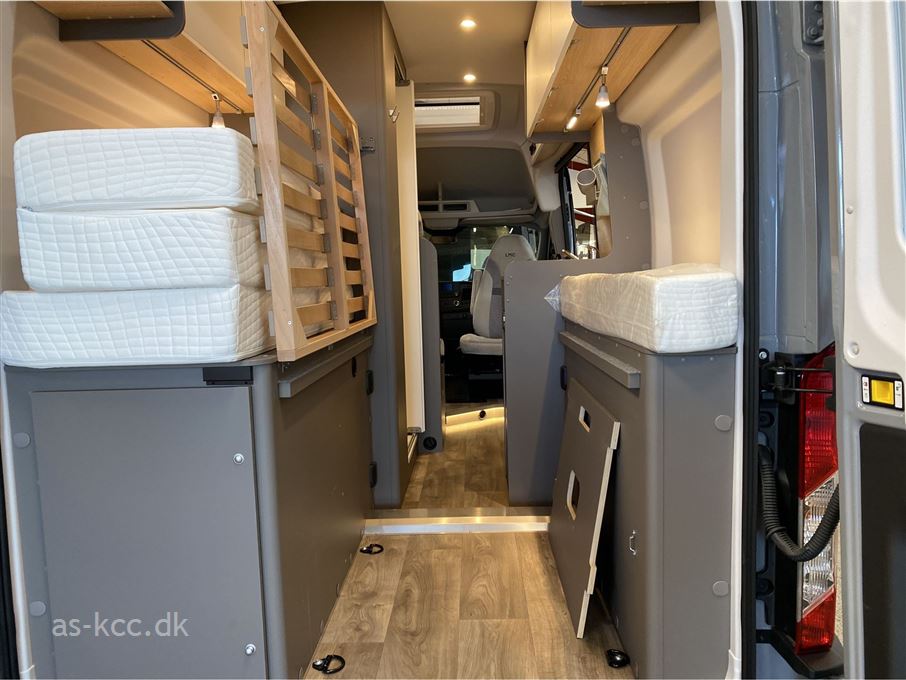 LMC Innovan 590 Active Automat gear