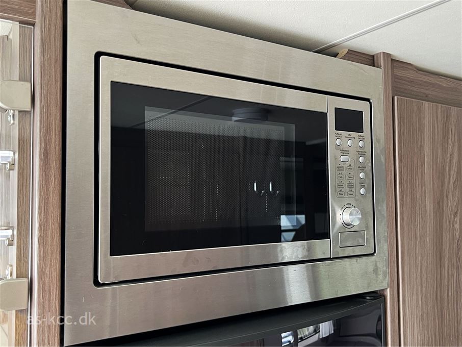 Knaus Scandinavian Selection 590 UK