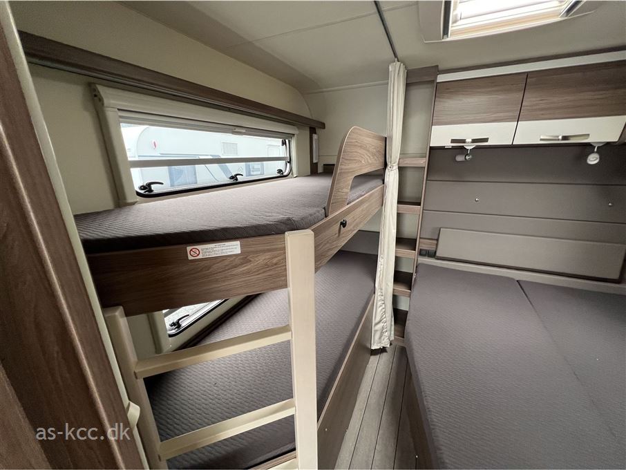 Knaus Scandinavian Selection 590 UK
