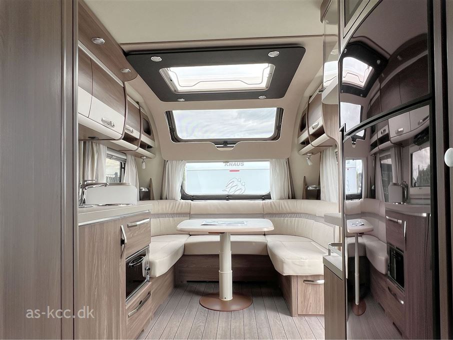 Knaus Scandinavian Selection 590 UK