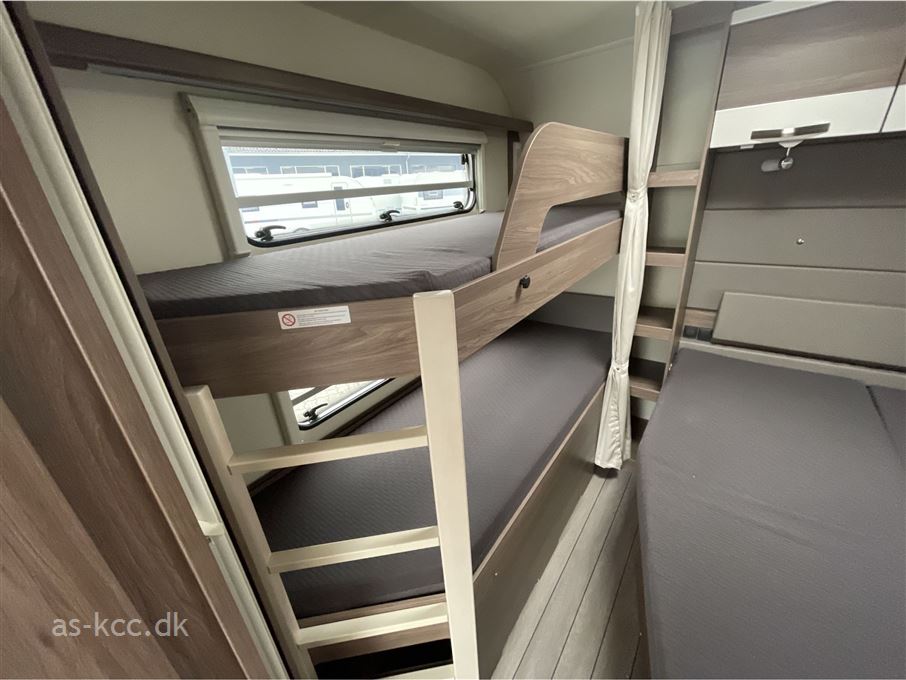 Knaus Scandinavian Selection 590 UK