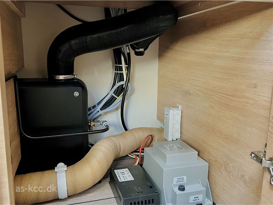 Knaus Südwind 460 EU 60 Års Jubilæumsmodel