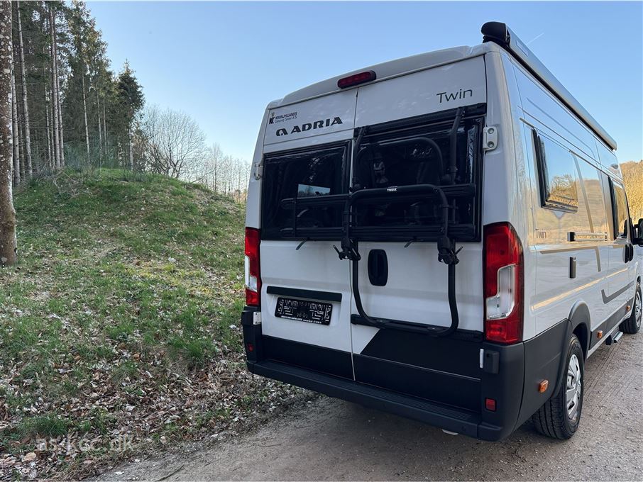 Adria Twin Axess 640 SL