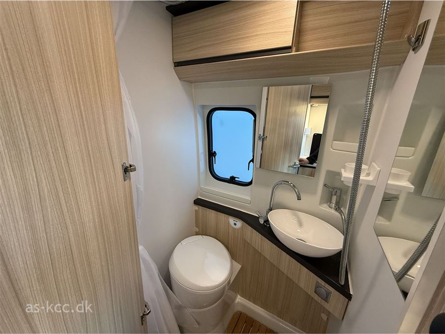 Adria Twin Axess 640 SL
