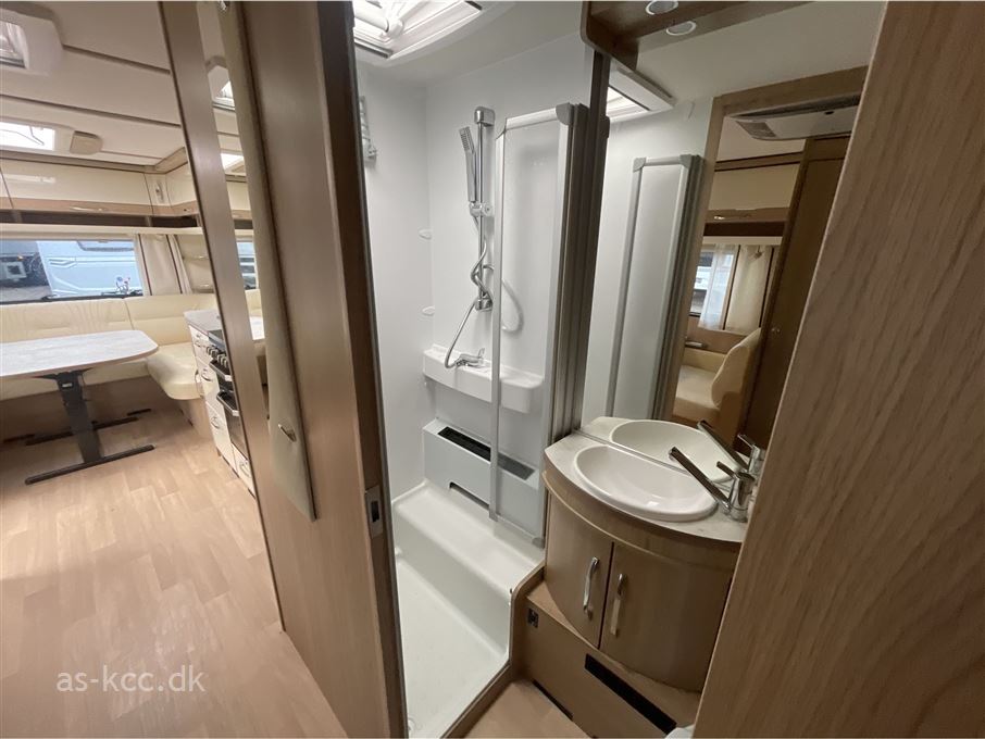 LMC Exquisit 695 VIP