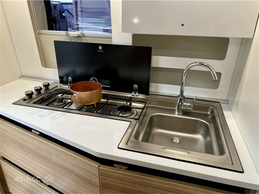 Adria Action 361 LH