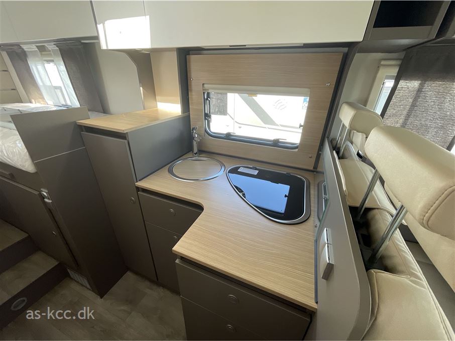 LMC Tourer H 660 G Lift 70 års jubilæums model