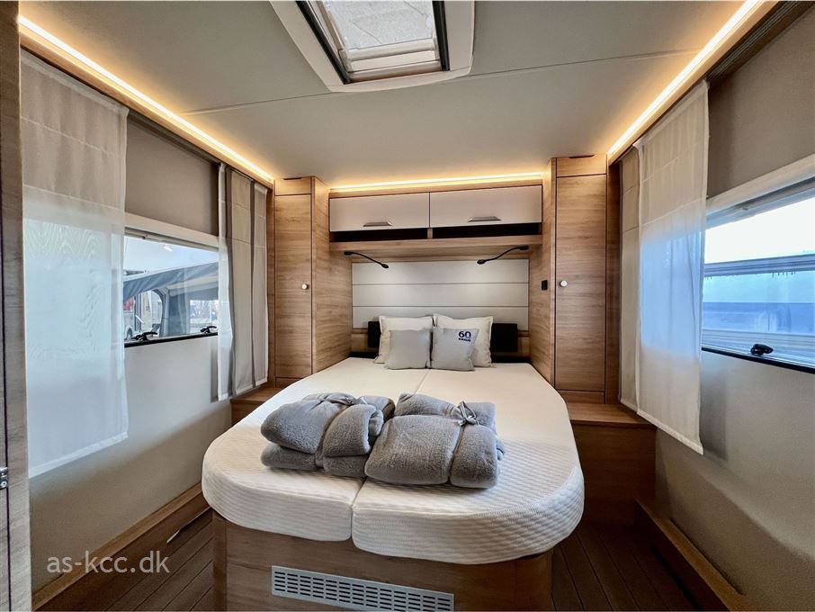 Knaus Südwind 650 UX 60 YEARS