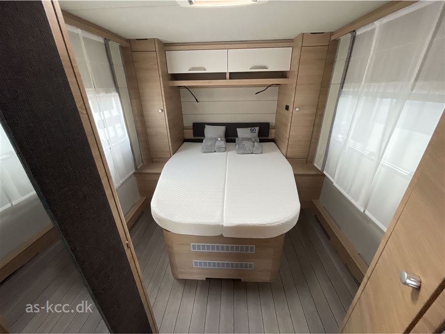 Knaus Südwind 650 UX 60 YEARS