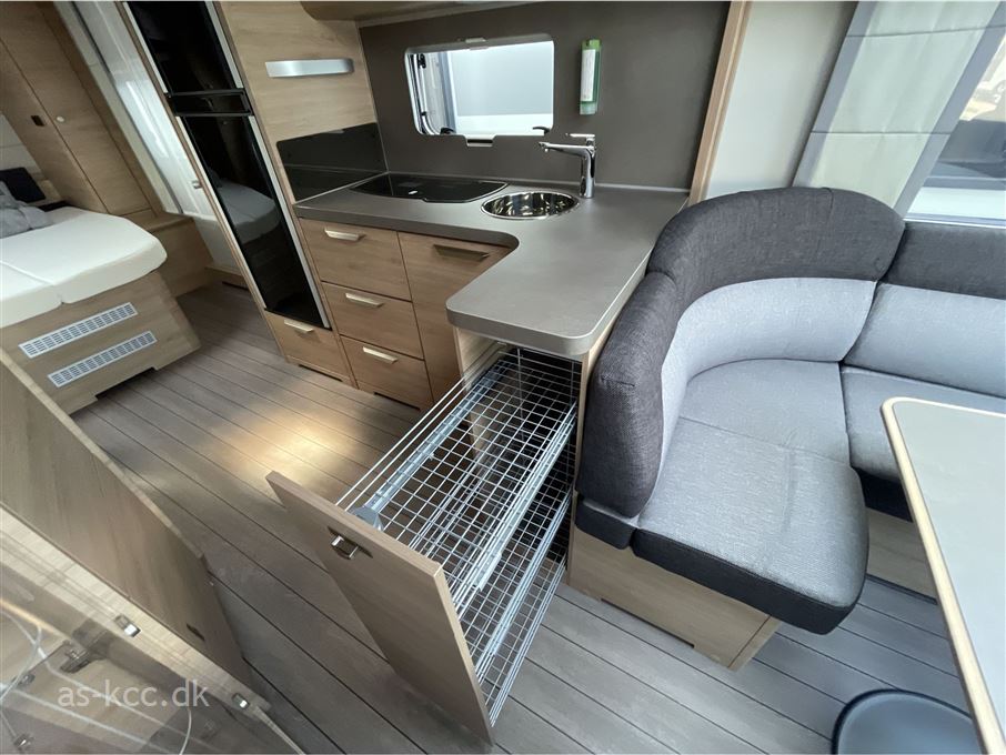 Knaus Südwind 650 UX 60 YEARS