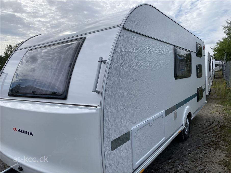 Adria Aviva 522 PT 3 køjer