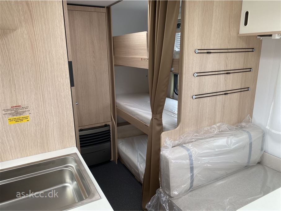 Adria Aviva 522 PT 3 køjer