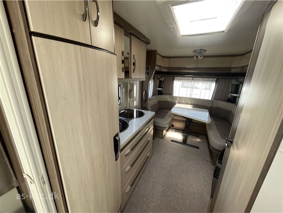 Hobby De Luxe 495 UL