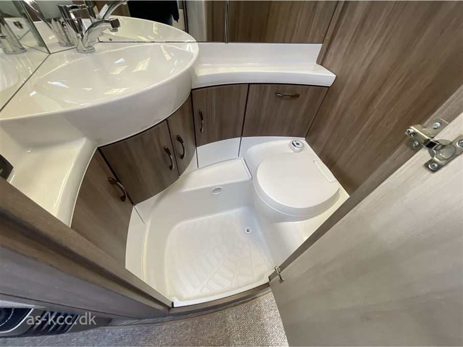 Hobby De Luxe 495 UL