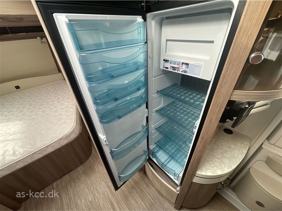 Hobby De Luxe 560 CFe