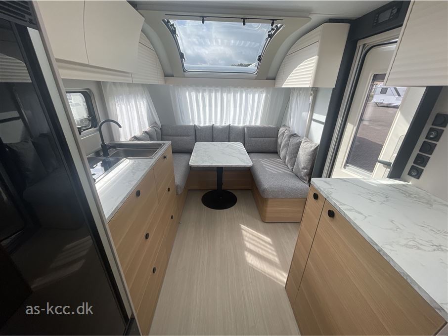 Adria Adora 572 UT