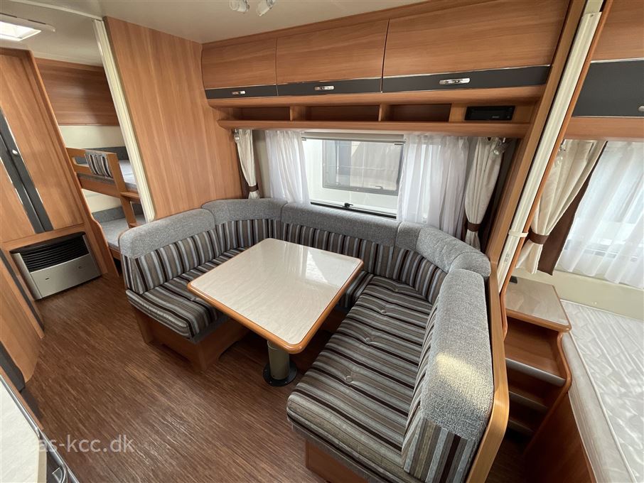 Hobby De Luxe 545 KMF
