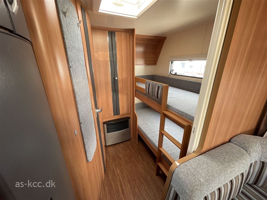 Hobby De Luxe 545 KMF