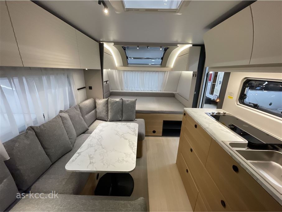 Adria Adora 573 PT