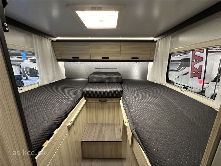 Sun Living S 72 DL Automatgear 165 HK Med hæve sinke seng