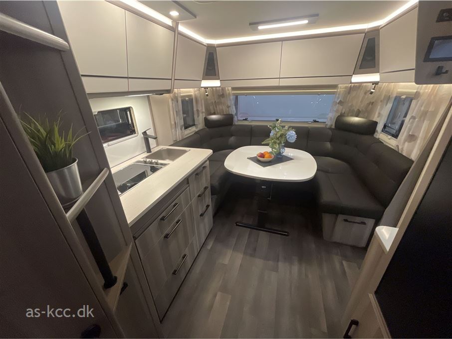 Kabe Estate 560 GLE B14