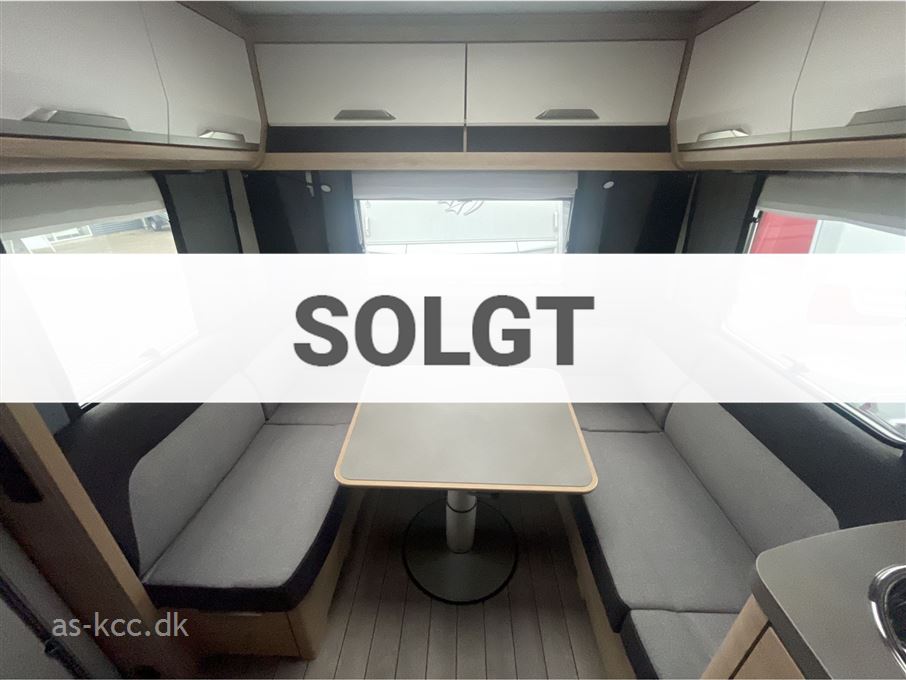 Knaus Südwind Black Selection 450 FU