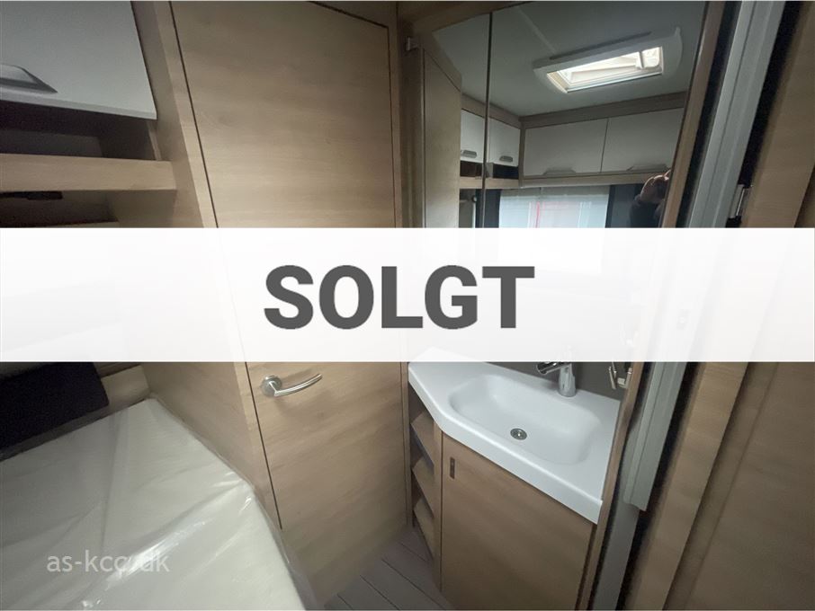 Knaus Südwind Black Selection 450 FU