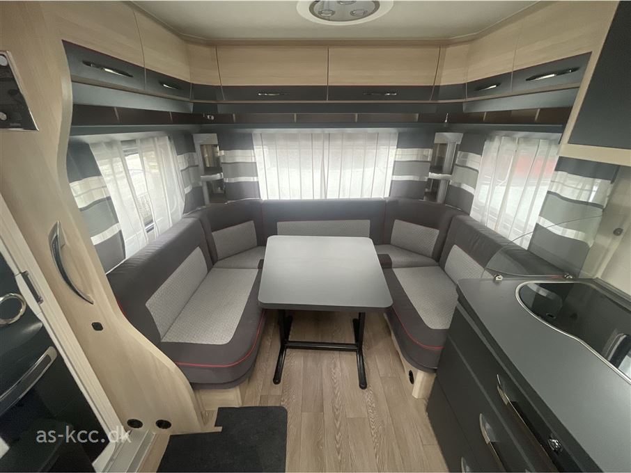 Hobby De Luxe Edition 460 UFe