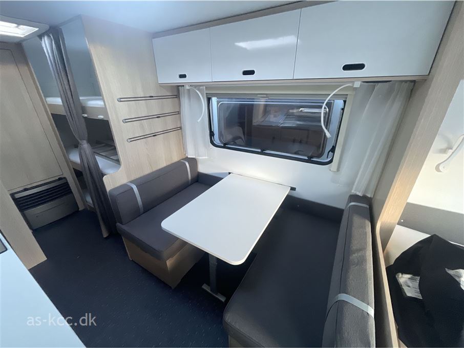 Adria Aviva 522 PT 3 køjer