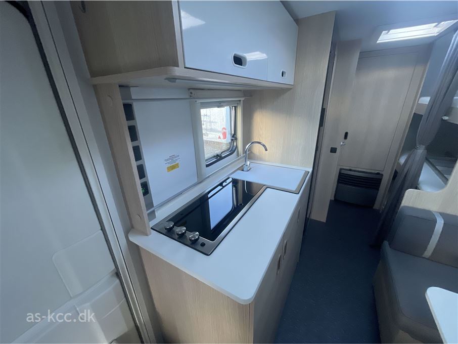 Adria Aviva 522 PT 3 køjer