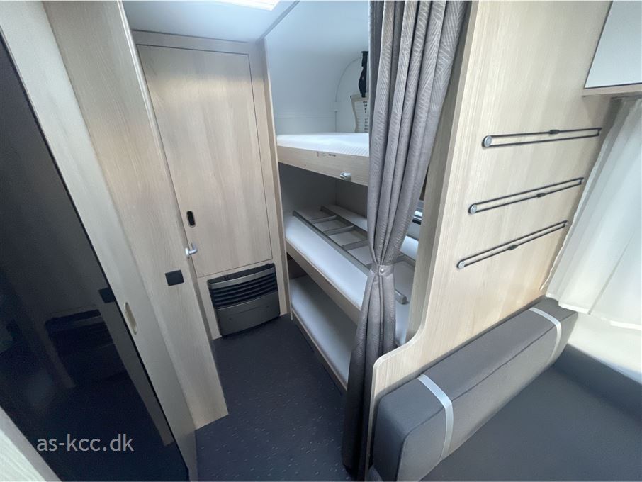 Adria Aviva 522 PT 3 køjer