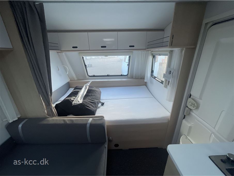 Adria Aviva 522 PT 3 køjer