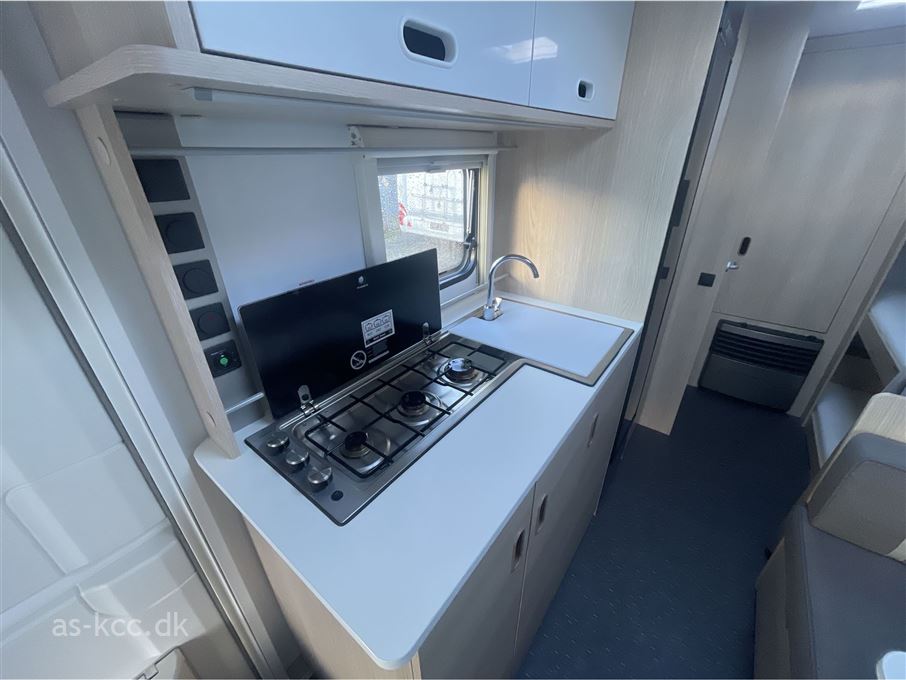 Adria Aviva 522 PT 3 køjer