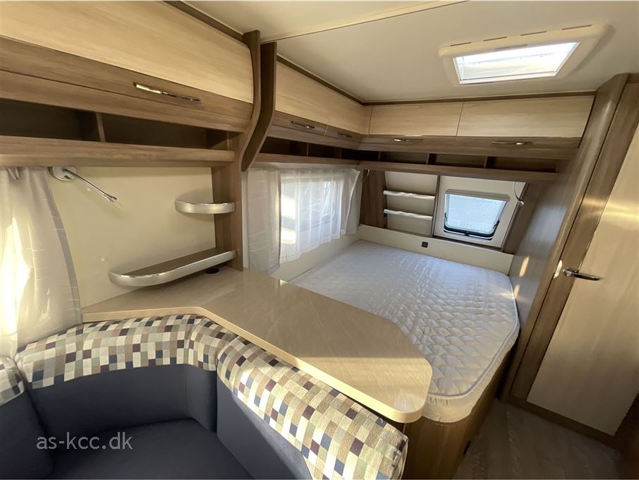 Hobby De Luxe 560 KMFe