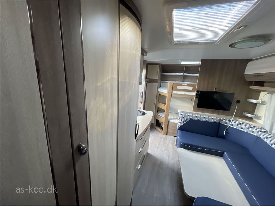 Hobby De Luxe 560 KMFe